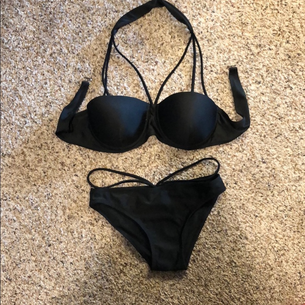 Brand new 2 piece swimming suite